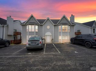 1716 Whispering Creek Dr APT C, Ballwin, MO
