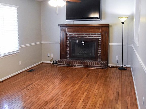 4th image of 3516 Rocky Ridge Rd