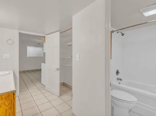 2321 W Harvest Ln, West Jordan, UT 84084