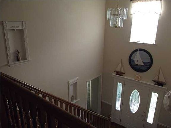 3rd image of 1807 Mountain Bay Dr