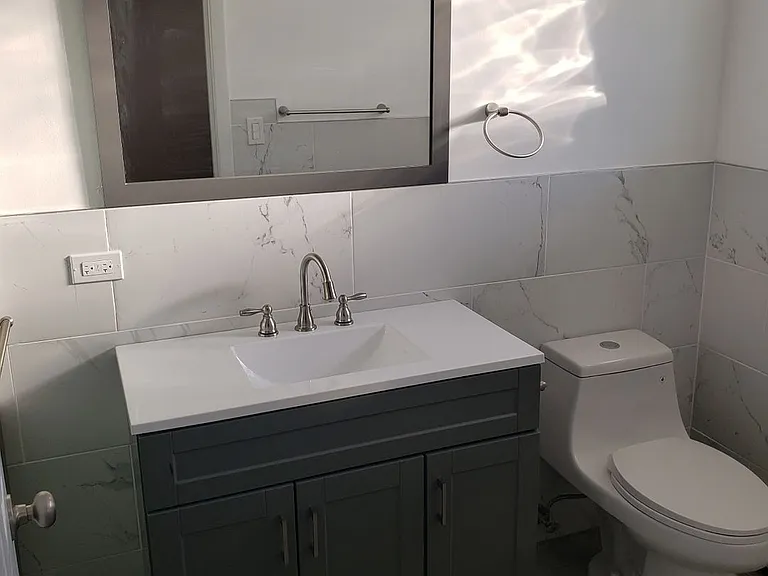 8604 W Carmen Ave — Photo 11