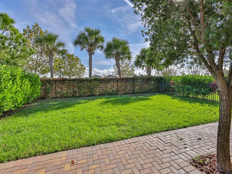 6207 Voyagers Pl — Photo 32