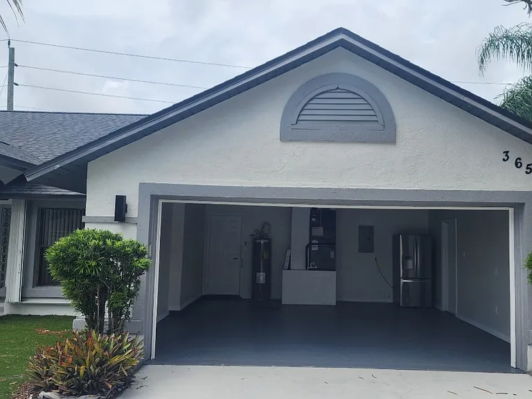 365 Island Oaks Pl — Photo 2