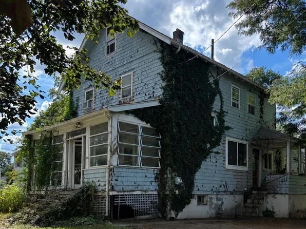172 Bishop St, Framingham, MA 01702