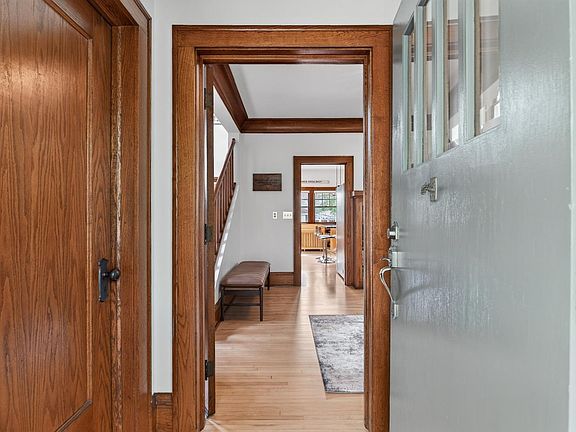 3rd image of 4217 Sheridan Ave S