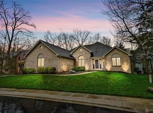 8611 Ridge Creek Ct, Springboro, OH 45066