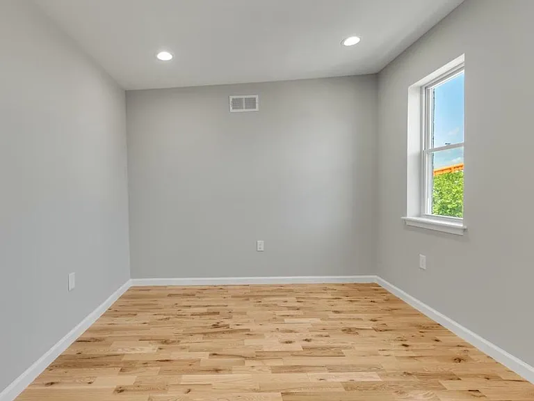 410 Diamond St. — Photo 21