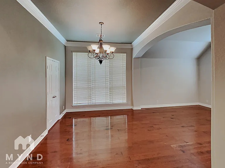 23307 Treemont Park — Photo 9