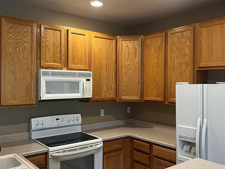 220 Granby Way #A — Photo 4