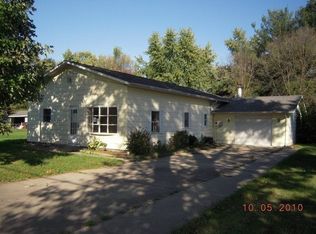 403 S 19th St, Chesterton, IN 46304