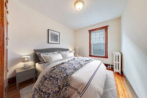 Bedroom 1 with queen size bed