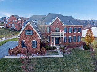 34 Tournament Dr S, Hawthorn Woods, IL 60047