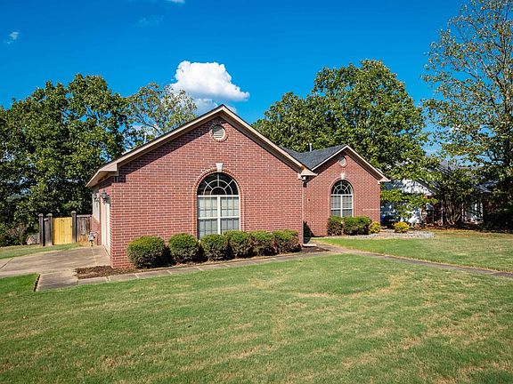 2nd image of 162 Ridgeland Dr