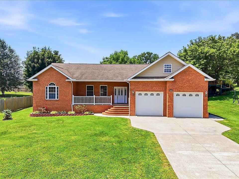 1st image of 985 Claudette Dr