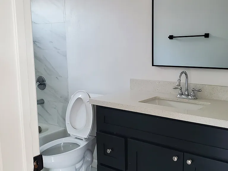 2716 Phelps Ave #2 — Photo 3