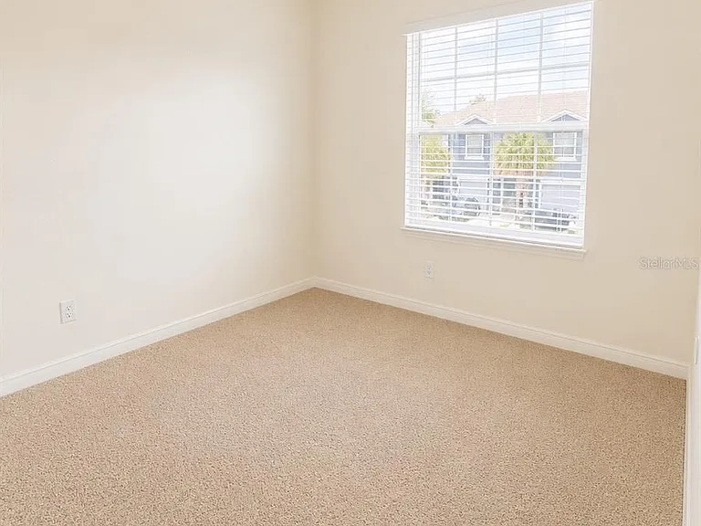 809 Lucent Sands Ct — Photo 16