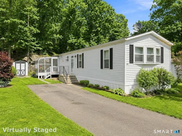 28 Woodland Park, Shelton, CT 06484
