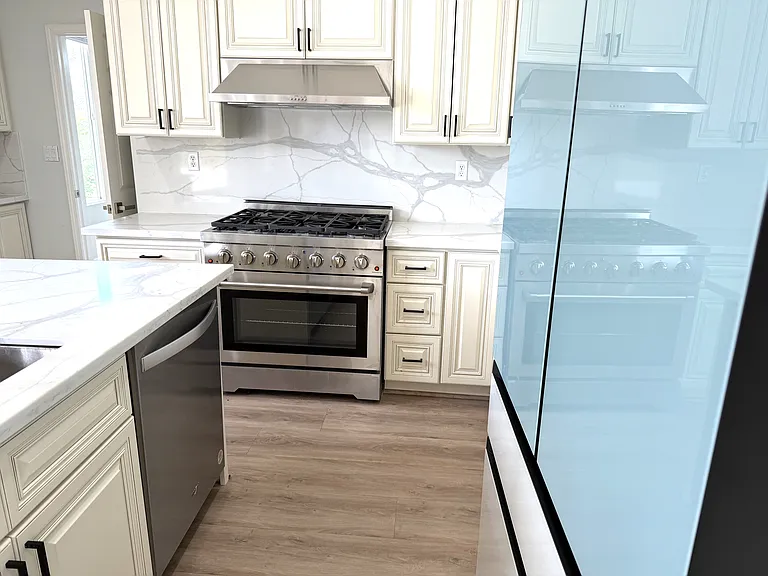 7535 Misty View Pl — Photo 25