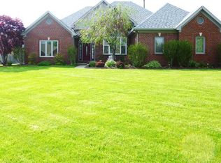 3651 Shoreline Dr, Greenwood, IN