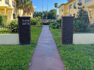 158 S Shore Dr #8, Miami Beach, FL 33141
