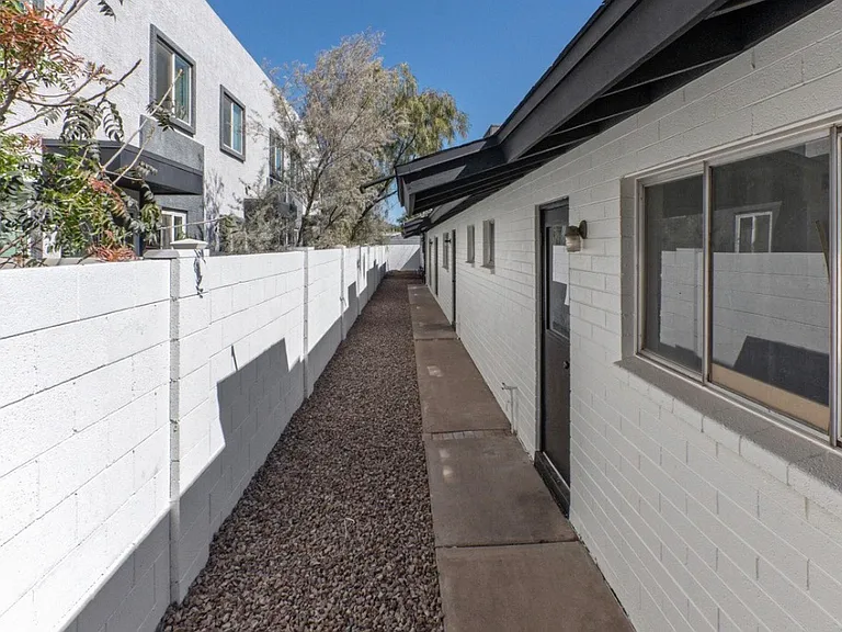 3020 E Yale St #2 — Photo 6