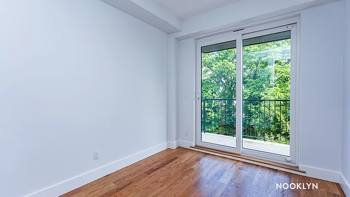 Rented by Nooklyn NYC LLC | media 4