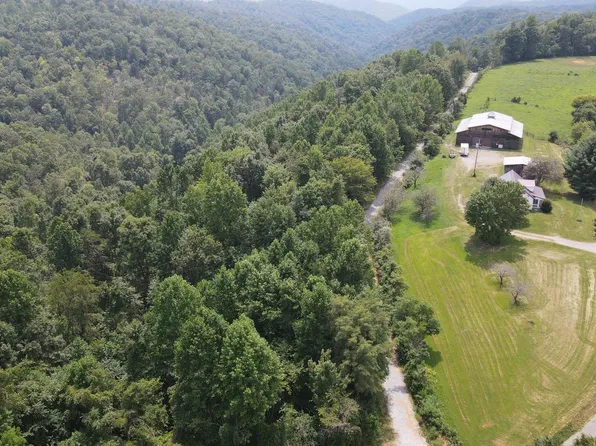 1088 Jones Ridge Rd, Speedwell, TN 37870