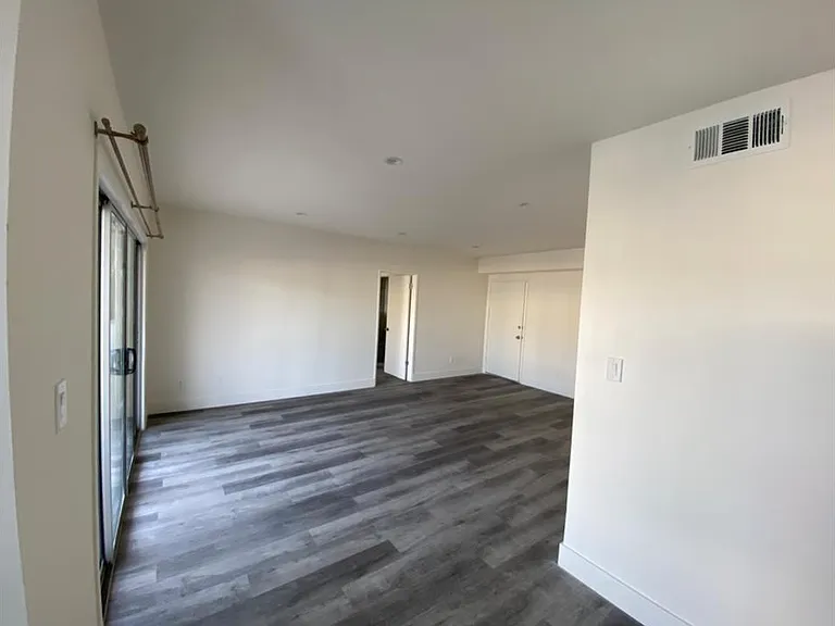 848 19th St #1 — Photo 3