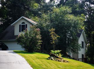 2575 W Heath Rd, Hastings, MI 49058