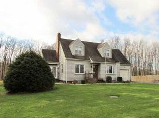 106 Oak Ridge Dr, Butler, PA 16002