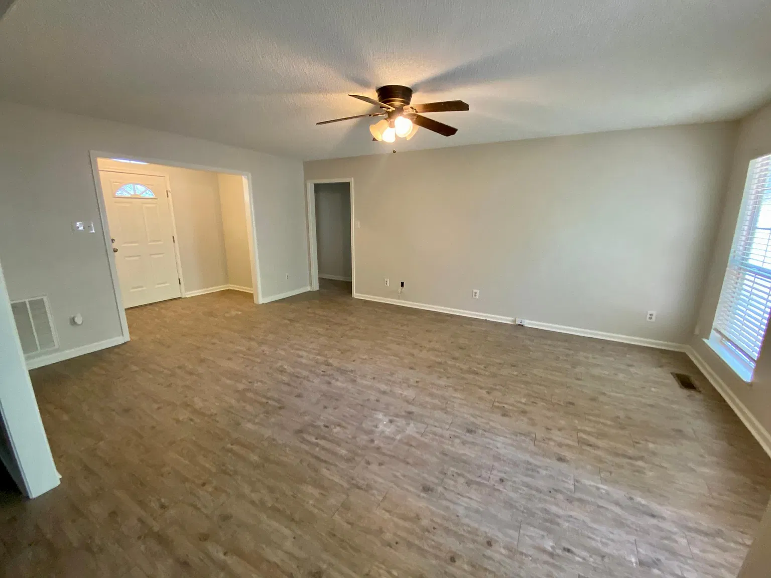 1215 Doyle — Photo 4