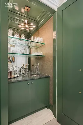 Sold by Sotheby's International Realty | media 11