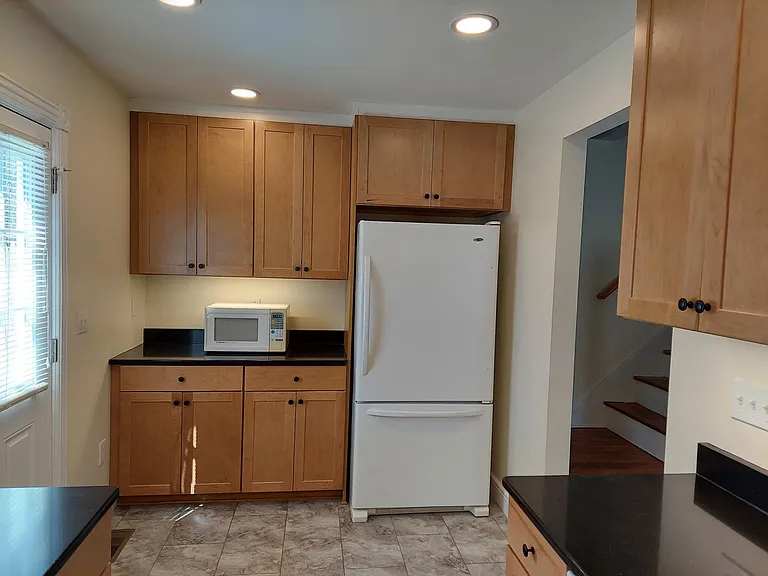 717 Centre St — Photo 9