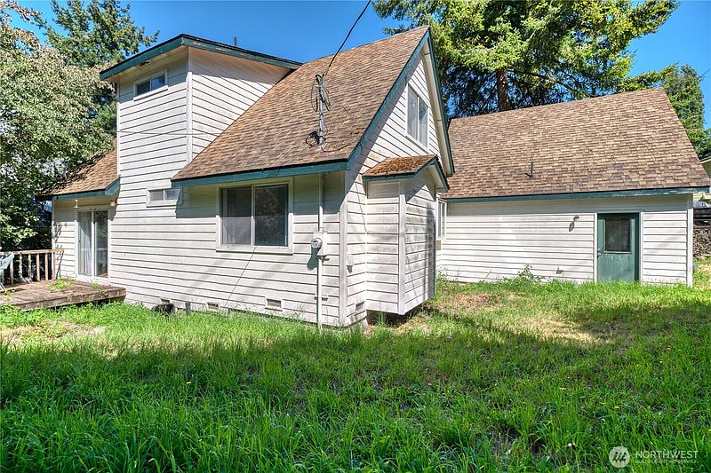 3rd image of 2145 Fir Street