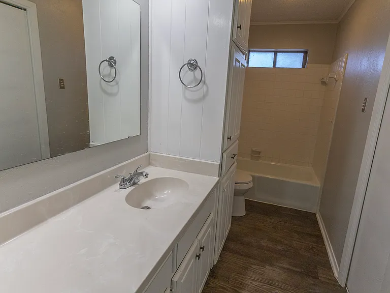 6806 Edmond Ave — Photo 7