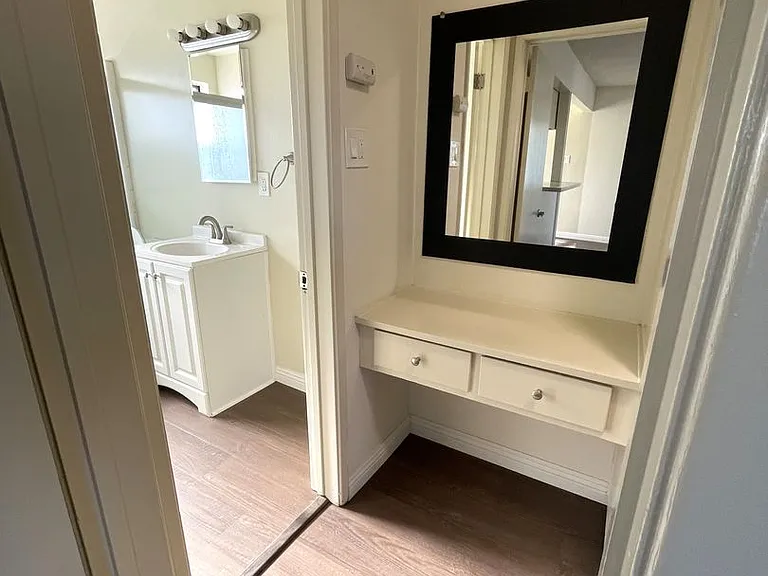 2630 Linden Ave #1 — Photo 7