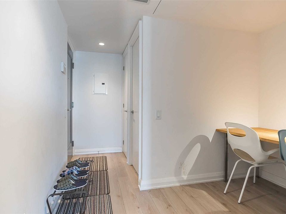 1st image of 155 Yorkville Ave #1101