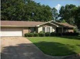 1215 Canterbury Ln, Clinton, MS 39056