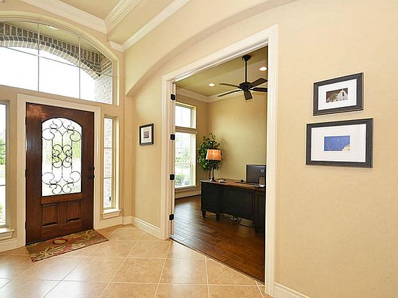 A great size office to work from your home.