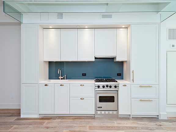3rd image of 93 Worth St Ste 204