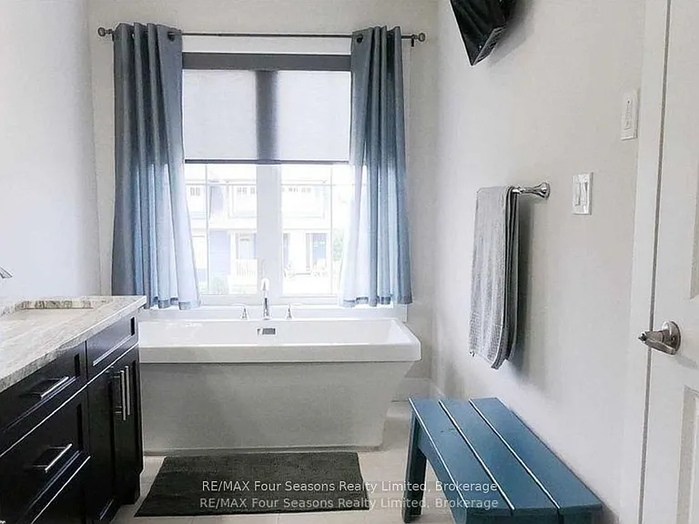 309 Yellow Birch Cres — Photo 11