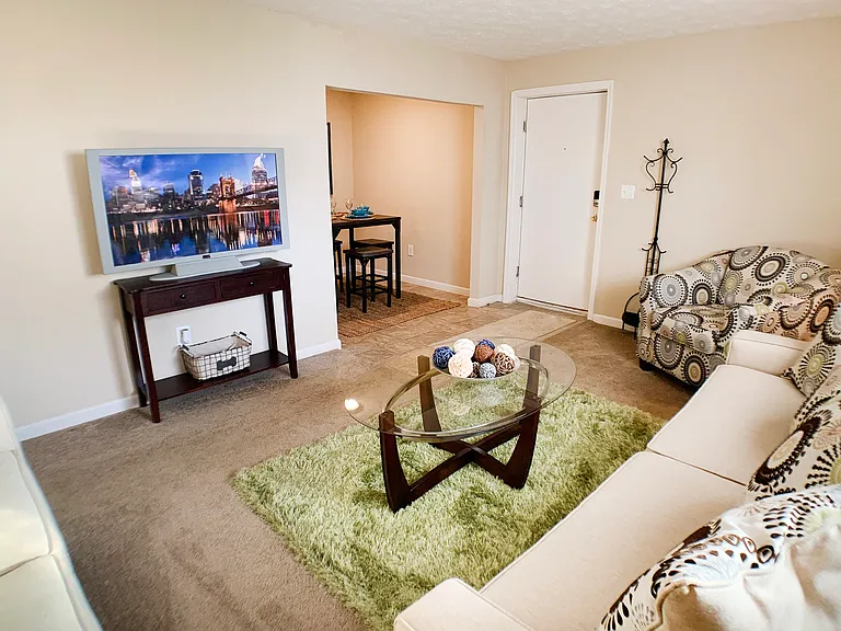 Oakwood Apartments — Photo 22