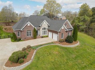 210 Cross Creek Dr, Cherryville, NC 28021
