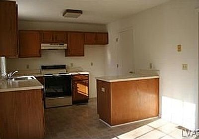 2nd image of 3015 Easton Ave