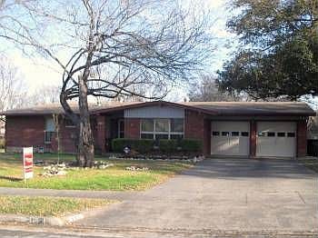 1st image of 118 Northaven St