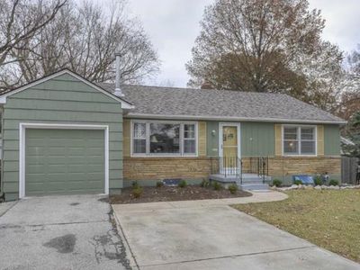 8429 Ward Pkwy, Kansas City, MO, 64114