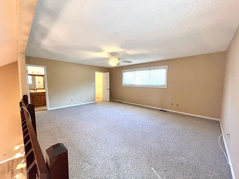 2475 Sunburst Pl — Photo 35