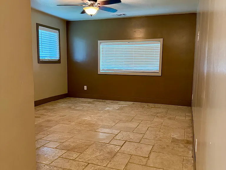 800 W Main St #2 — Photo 7