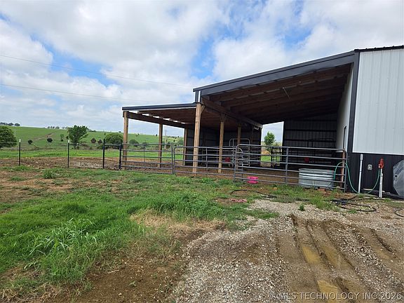 5th image of 793 Skylar Ln