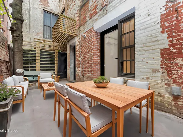 121 East 37th Street image 5 of 7